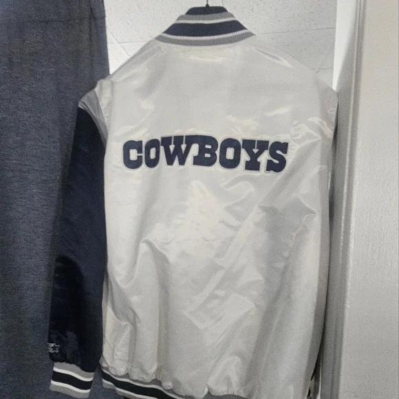 STARTER Dallas Cowboys White and Blue  Jacket Excellent Condition. - Picture 2 of 6